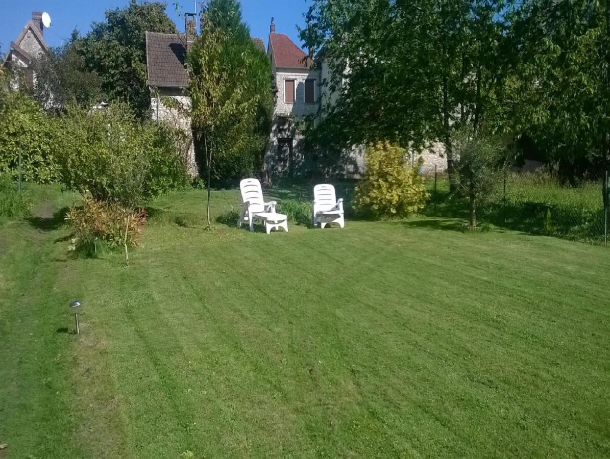 Villa Chez Robins Trie-Château Exterior foto